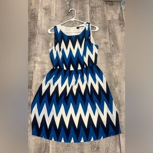 Apricot Lane Zigzag Blue and White Midi Dress